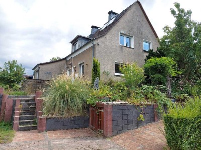 Ein Traum wird umsetzbar. Preiswertes 4-Raum-Haus in Essen Heidhausen.