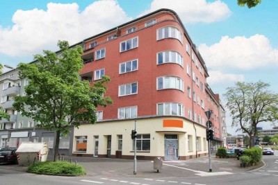 Zentrale 2-Zimmer-Wohnung vis-à-vis der Lanxess Arena – ideal für Eigennutzer & Kapitalanleger