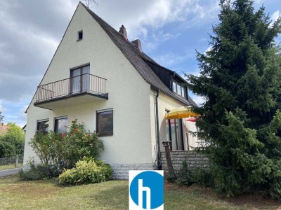 Wohnung mit Garten, Garage und Terrasse – barrierefrei und frisch renoviert