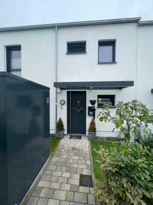 Reiheneckhaus in ruhiger Feldrandlage