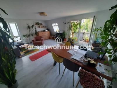 Tauschwohnung: helle 3 Zimmer DG, Hinterhaus, Ich suche größere Wohnung