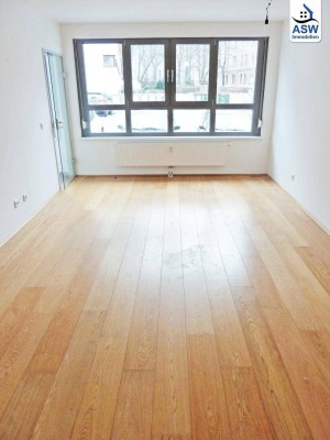 Tolle 2-Zimmerwohnung mit verglaster Veranda/Loggia in U-Bahn-Nähe (befristet vermietet)