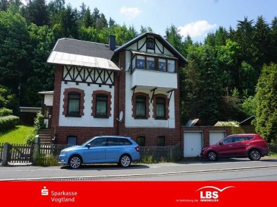 Zweifamilienhaus sucht neuen Eigentümer!