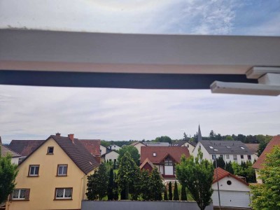 schöne, gepflegte 2 Zimmer DG Wohnung ab 01.08.2025 zu vermieten. 87 m², 
750 kalt Miete