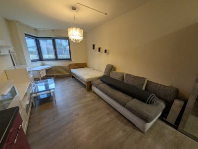 1 Zimmer Apartment -voll möblierte Ausstattung - Universitäts Nähe - sofort  Verfügbar warm 540€