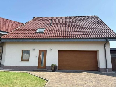 Exklusive Dachgeschosswohnung mit Sauna, Balkon und viel Raum zum Leben