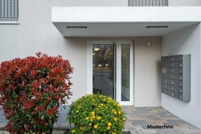 Kapitalanleger aufgepasst + Mehrfamilienhaus mit 4 Wohnungen und Garage +