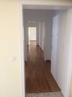 Modernisierte schöne 3-Zimmer-Erdgeschosswohnung mit Terrasse in Baden-Baden Oberbeuern