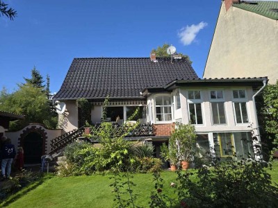 Mehrgenerationenhaus mit Garage in Havelnähe