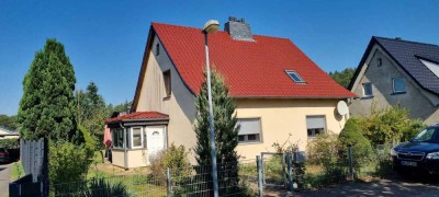 Liebevoll modernisiert ★★★ z.B. neue Dachziegel, Kamin möglich, Bad mod.
