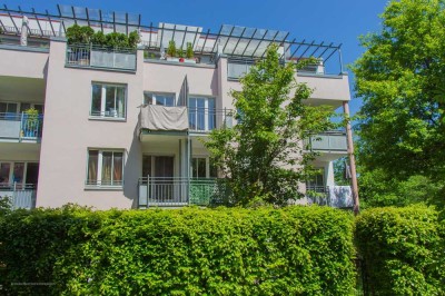 ***Heike Borchers Immobilien***Gemütliche Terrassen-Wohnung in ruhiger Lage von Unterhaching***