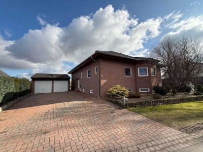 Ihr perfektes Ein- oder Zweifamilienhaus mit weitläufigem Garten und traumhaftem Ausblick!