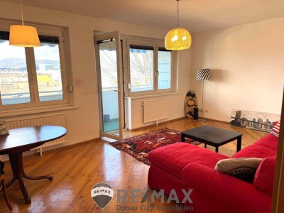 "2 Zimmer 74m² + Loggia mit toller Aussicht!"