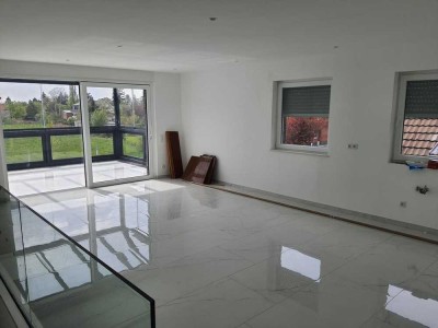 Exklusive, neuwertige 4-Raum-Maisonette-Wohnung mit geh. Innenausstattung mit Balkon in Düsseldorf