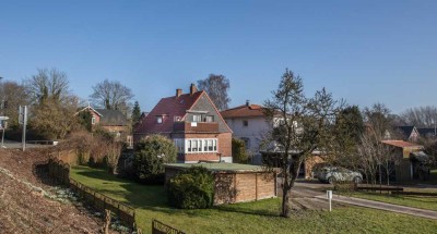 RESERVIERT
Ein Haus aus dem Dornröschenschlaf befreien