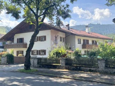 Garmisch-Partenkirchen: gemütliche Maisonette-Wohnung in idyllischer Ortsrandlage