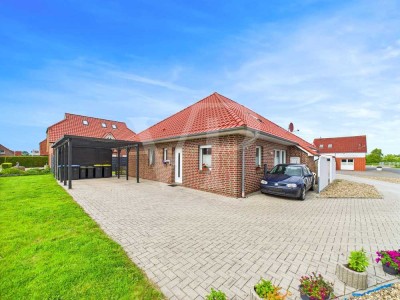 Modern, kompakt, durchdacht – Doppelhaushälfte mit Ausbaupotenzial & Carport am Stadtrand von Norden