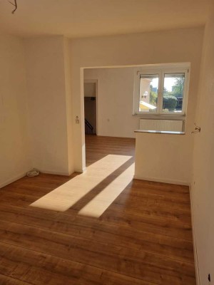 Charmantes Einfamilienhaus mit großem Garten – Ideal für Familien!