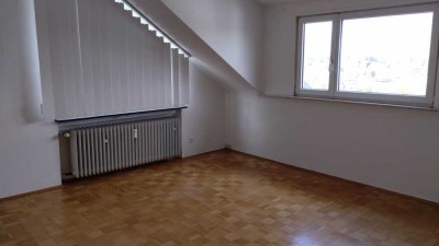 Freundliche 2-Zimmer-Dachgeschosswohnung mit EBK in Villingen-Schwenningen