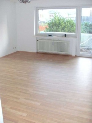 Top renovierte 2- Zimmer Whg. Ruhiglage mit Balkon