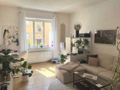 Wunderschöne 2 Zimmer Eigentumswohnung im EG mit Balkon in Gohlis
