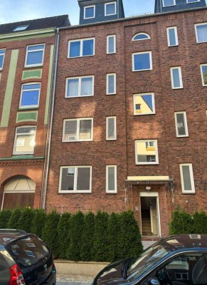 Altbau-Wohnung in zentraler Lage Nähe Städt. Krankenhaus