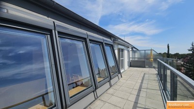 SONNIGE TERRASSENWOHNUNG MIT GARAGENPLATZ