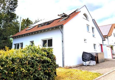 !!! Exklusives Mehrgenerationenhaus in Remseck-Aldingen - Ihr Traumhaus für die ganze Familie !!!