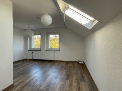 Charmante 2-Zimmer-Dachgeschosswohnung zu verkaufen – 57 qm Gemütlichkeit!