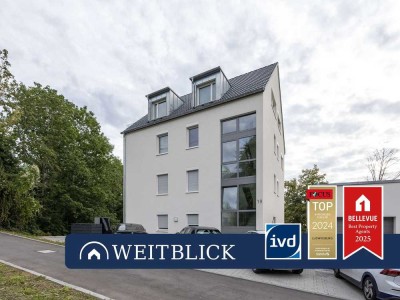 WEITBLICK: Moderne Dachgeschosswohnung mit Loggia und Stil!