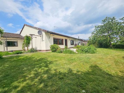 Gepflegter Bungalow + 2 Garagen in ruhiger Lage Nähe Flammersfeld 35 Min BN SU