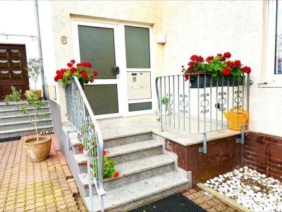 Geschmackvolle, sanierte 3-Raum-DG-Wohnung mit gehobener Innenausstattung in Büttelborn