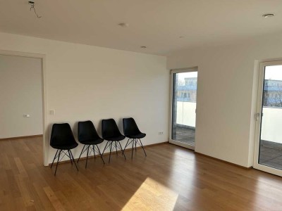 Helle 2-Zimmer Wohnung am Aeschacher Markt ab 1.12