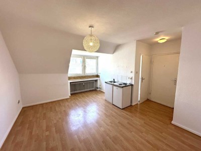 Düsseldorf-Friedrichstadt  -  Apartment mit Pantryküche und Waschmaschinenstellplatz in