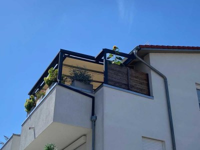 Stilvolle 4-Zimmer-Penthouse-Wohnung mit gehobener Innenausstattung mit Terrasse und EBK in Altdorf