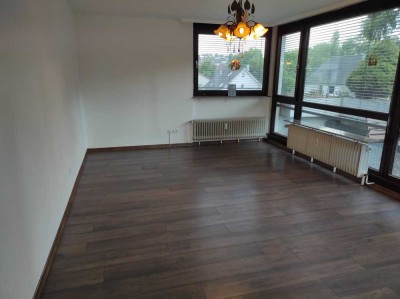 2-Zimmer-Wohnung mit großer Terrasse und Schwimmbad in Schwieberdingen