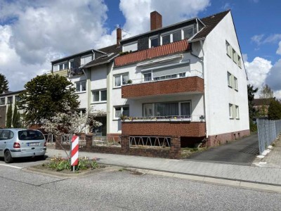Roisdorf: frisch renovierte 3-Zimmer Dachwohnung mit Balkon
