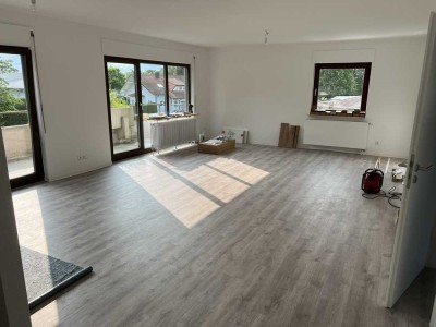 Schöne, helle 3-4 Zimmer-Wohnung 126 qm komplett saniert in Schutterwald!