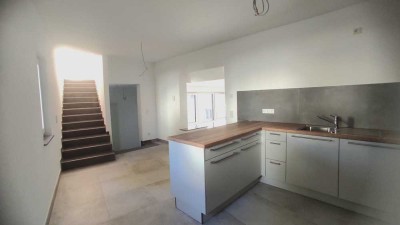 3-Zimmer-Etagenwohnung mit EBK, Balkon & Erdwärme