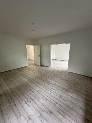 Frisch renovierte 3-Zimmer-Wohnung mit Balkon