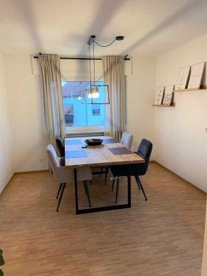 Großzügige 3,5 Zi.-Wohnung mit Balkon in einem gepflegten 3-Familienhaus