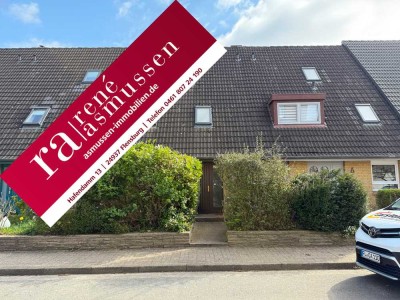 ASMUSSEN IMMOBILIEN - Solides Reihenhaus mit 6 Zimmern
