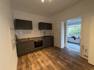 Frisch sanierte 3-Zimmer-Erdgeschosswohnung + 1-separates-Zimmer in Hildesheim