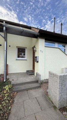 FRISCH SANIERTES REIHENHAUS WARTET AUF IHREN EINZUG