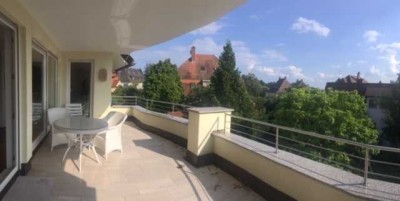 Sonnige, exklusiv - ruhige Wohnung mit großer Loggia-Terrasse in Degerloch/Waldau, provisionsfrei!