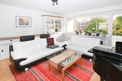 Hildesheim - Ochtersum: Helle 4-Zimmerwohnung mit zwei Balkonen und Garage!