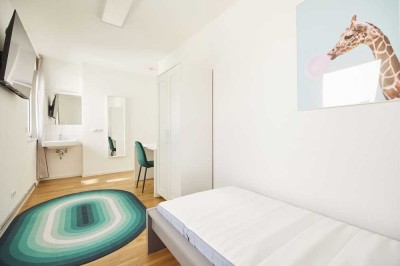 TOP ZUSTAND, WG-Neugründung, möblierte WG, Einbauküche, Stgt.-Ost gegenüber Parkanlage Villa Berg