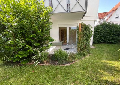 Ebenerdige 2,5 Zi. ETW  mit EBK und TG, für Tierliebhaber  mit großem Garten, Sofort Frei!