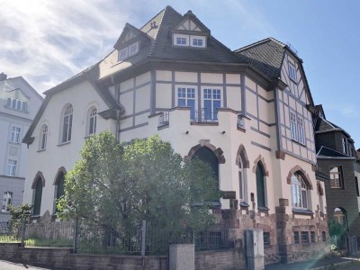 Restaurierte und umfangreich renovierte Stadtvilla aus der Gründerzeit im Zentrum der Stadt Suhl