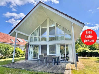 HORN IMMOBILIEN ++ Röbel an der Müritz Ferienhaus mit Kamin, Sauna und Einbauküche in Randlage